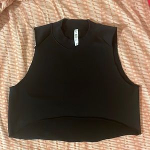 Alo Yoga cropped black workout top size M